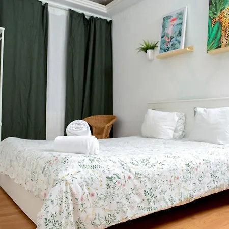 Travel & Live Nature Albergue *