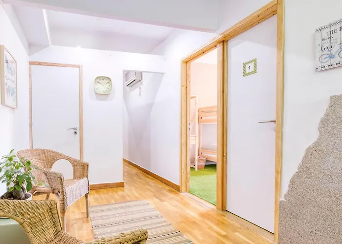 Hostel Travel & Live Nature Porto