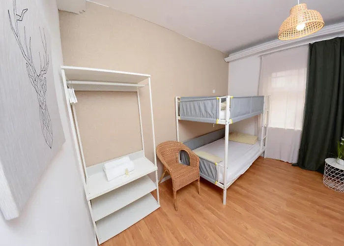 Hostel Travel & Live Nature Porto