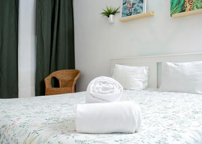 Travel & Live Nature