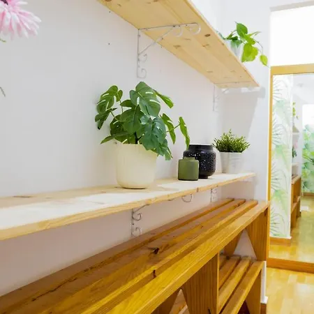 Travel & Live Nature